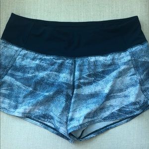 Lululemon run shorts stretch 6